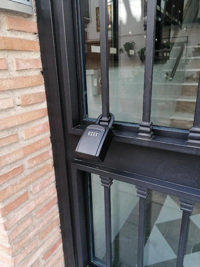 Relax & Home, Apartamento Con Terraza Y Parking La Zubia Kültér fotó